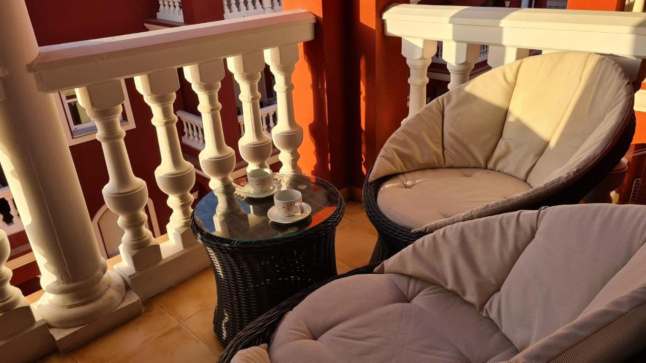 El Apartamento De Amy Con Vistas Al Mar Mazagon Exterior photo